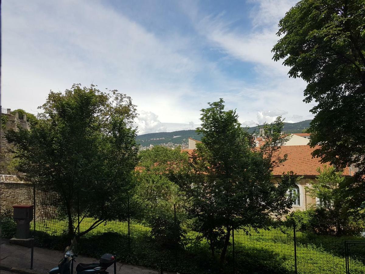 Casa Vacanze All'Angolo Trieste Luaran gambar
